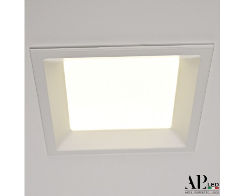 Точечный светильник Ingrid 3322.LDF9016/9W/4K APL LED Точечный светильник Ingrid 3322.LDF9016/9W/4K APL LED