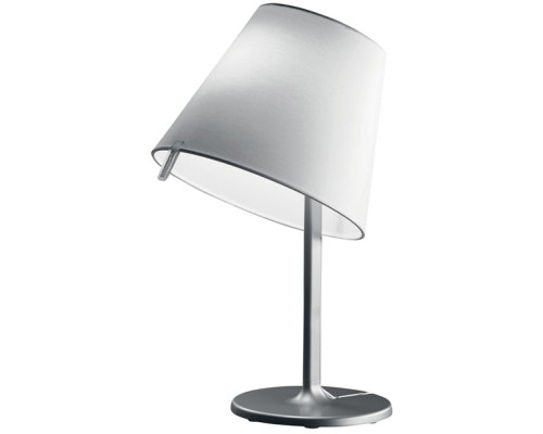Интерьерная настольная лампа Melampo 0710010A Artemide Интерьерная настольная лампа Melampo 0710010A Artemide
