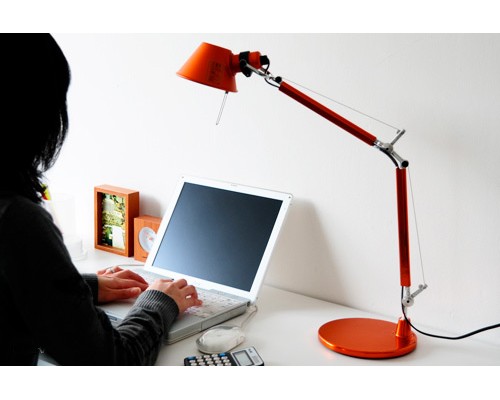 Офисная настольная лампа Tolomeo Micro A011860 Artemide Офисная настольная лампа Tolomeo Micro A011860 Artemide