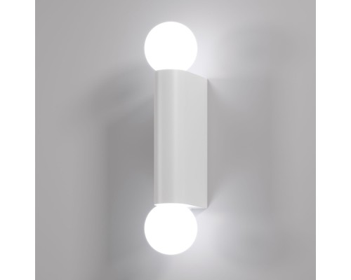 Настенный светильник Lily MRL 1029 белый Elektrostandard Настенный светильник Lily MRL 1029 белый Elektrostandard
