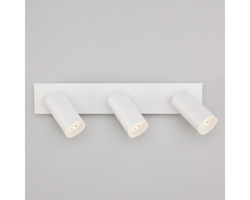 Спот Holly 20067/3 LED белый Eurosvet Спот Holly 20067/3 LED белый Eurosvet