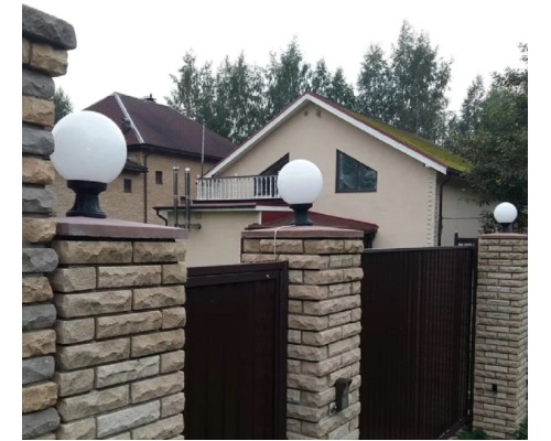 Наземный фонарь GLOBE 250 G25.110.000.AYF1R Fumagalli Наземный фонарь GLOBE 250 G25.110.000.AYF1R Fumagalli