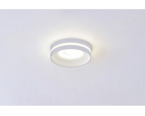 Точечный светильник Napoli OML-102709-06 Omnilux Точечный светильник Napoli OML-102709-06 Omnilux