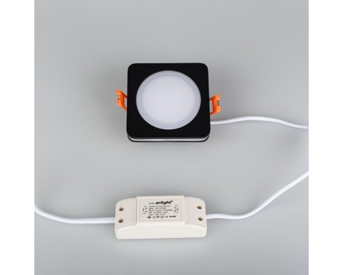 Светодиодная панель LTD-80x80SOL-BK-5W Day White 021481 Arlight Светодиодная панель LTD-80x80SOL-BK-5W Day White 021481 Arlight