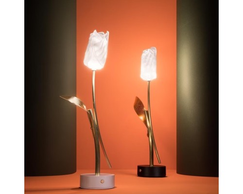 Интерьерная настольная лампа Tulip TULT000PRS000BDWHBEU Slamp