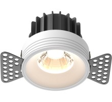 Точечный светильник Round DL058-12W3K-TRS-W Maytoni
