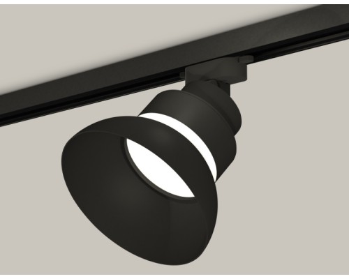 Трековый светильник TRACK SYSTEM XT8102200 Ambrella