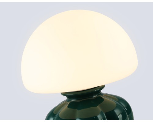 Интерьерная настольная лампа High Light LH53249 Ambrella